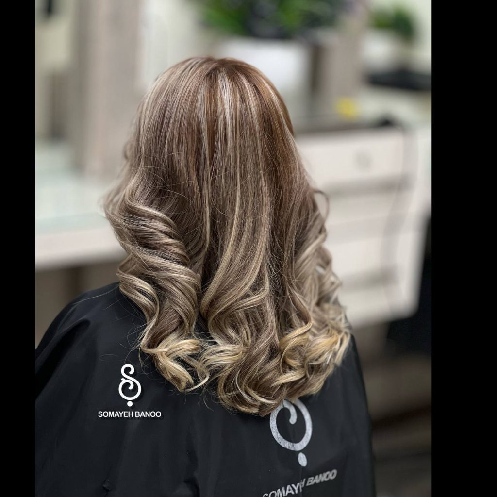 آموزشگاه آرایشگری فنی حرفه‌ای